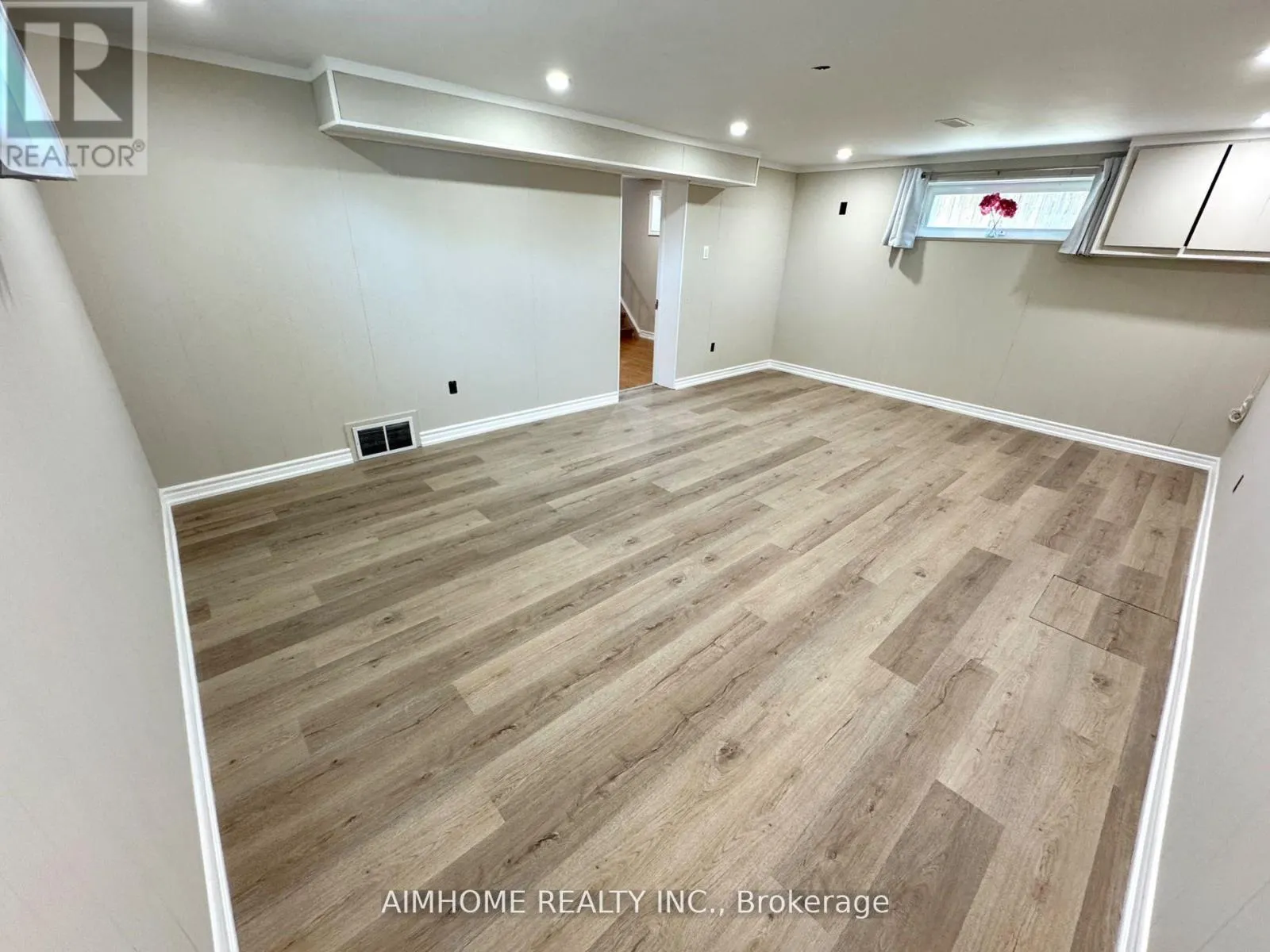 (LOWER) - 5 CLOEBURY COURT