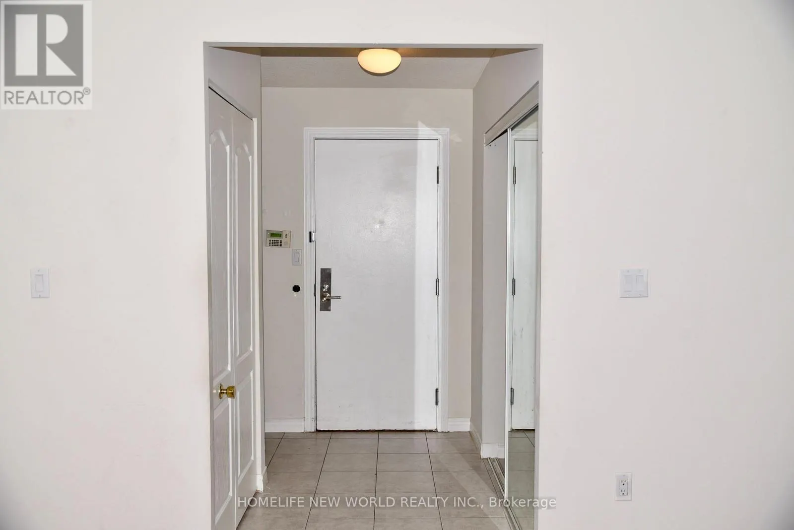 1116 - 88 GRANDVIEW WAY