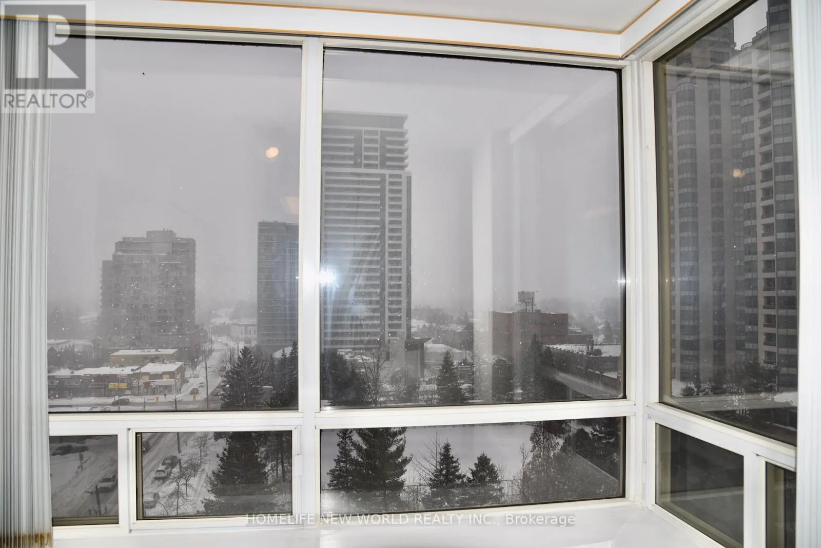 1116 - 88 GRANDVIEW WAY