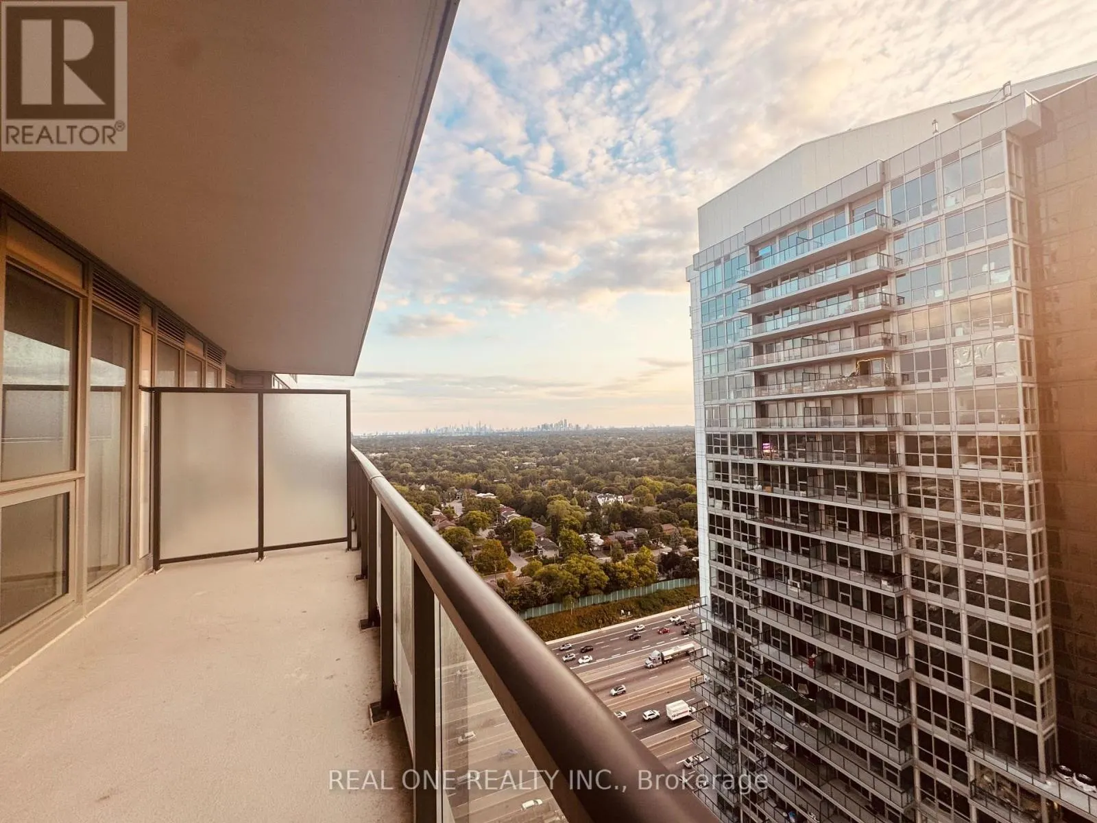 3206 - 95 MCMAHON DRIVE