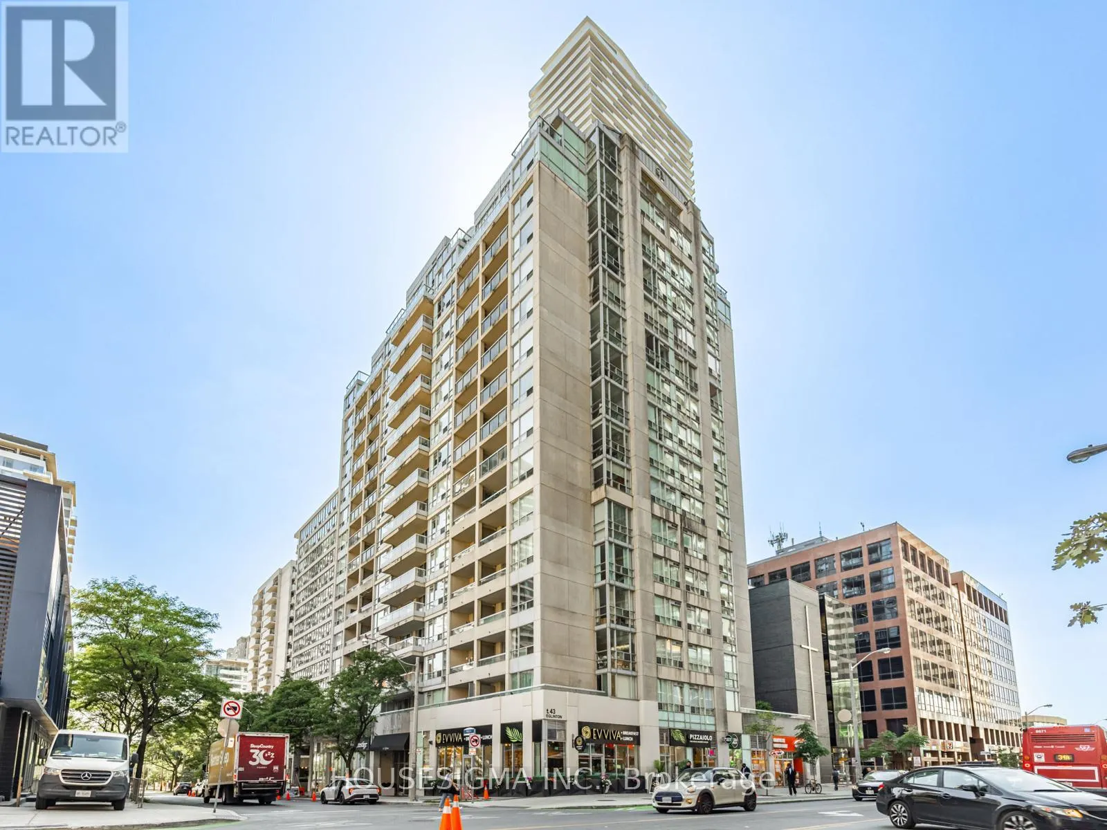 207 - 43 EGLINTON AVENUE E