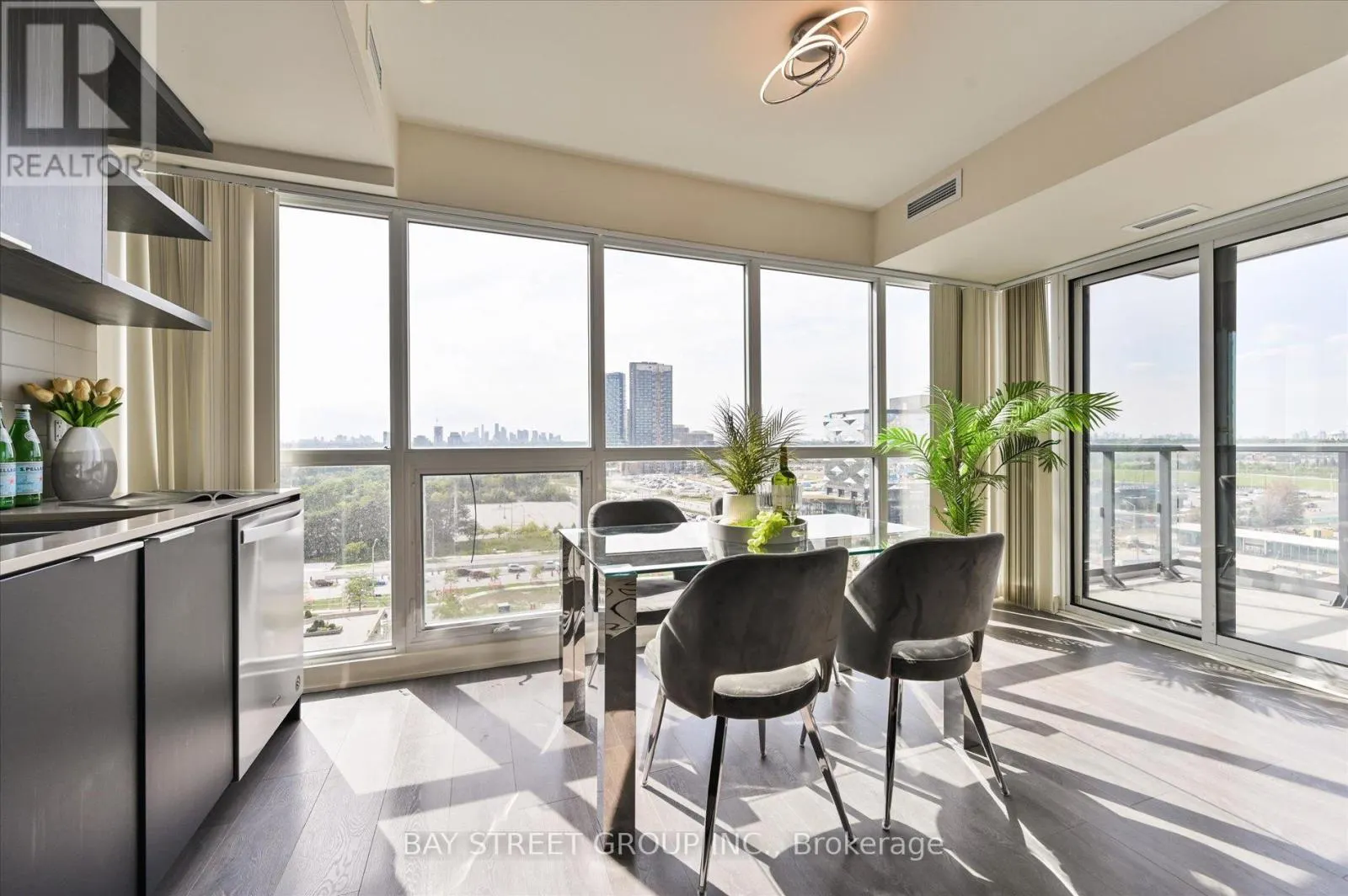 1102 - 6 SONIC WAY