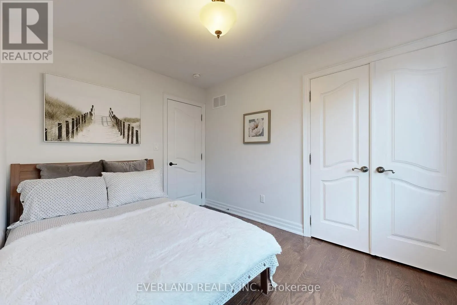 160B FINCH AVENUE E