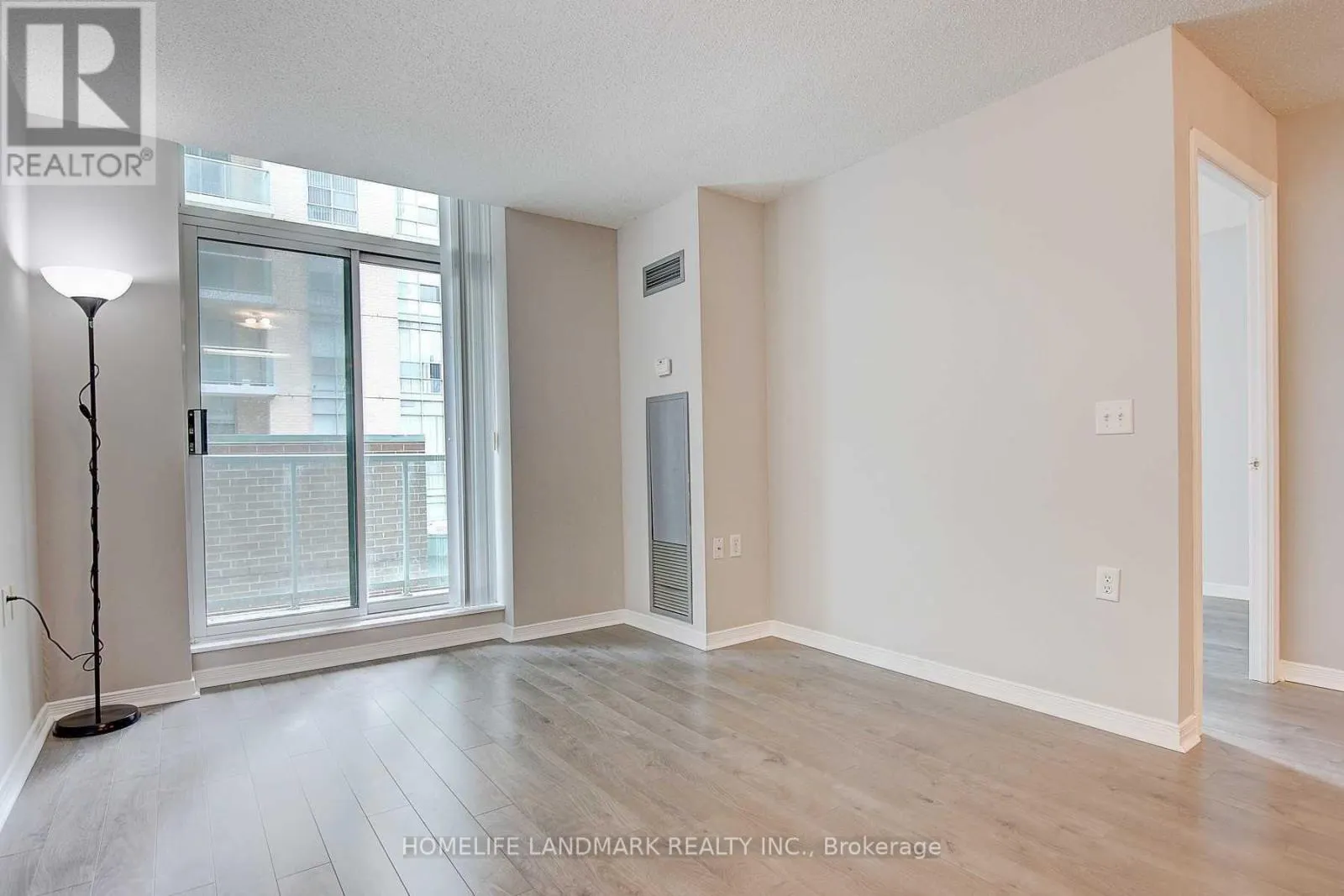 316 - 22 OLIVE AVENUE