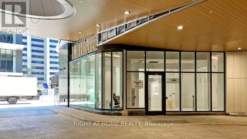 2802 - 238 SIMCOE STREET