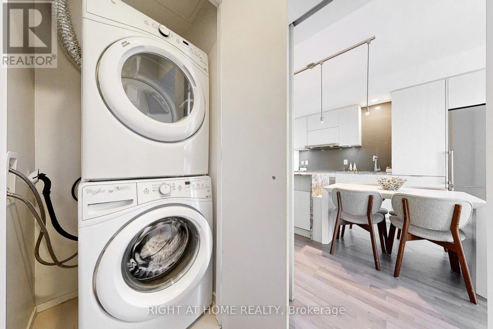 3312 - 1 BLOOR STREET E