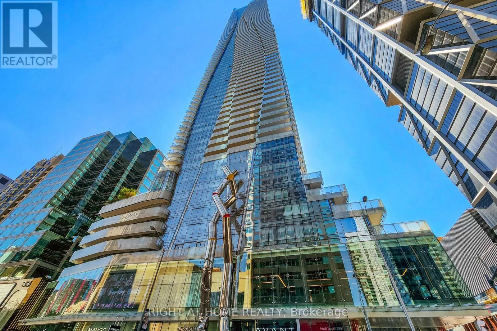 3312 - 1 BLOOR STREET E