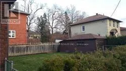 389 LAWRENCE AVENUE W