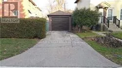 389 LAWRENCE AVENUE W