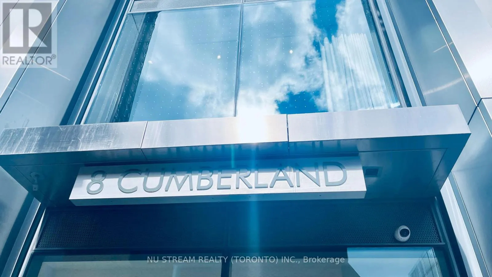 1108 - 8 CUMBERLAND STREET