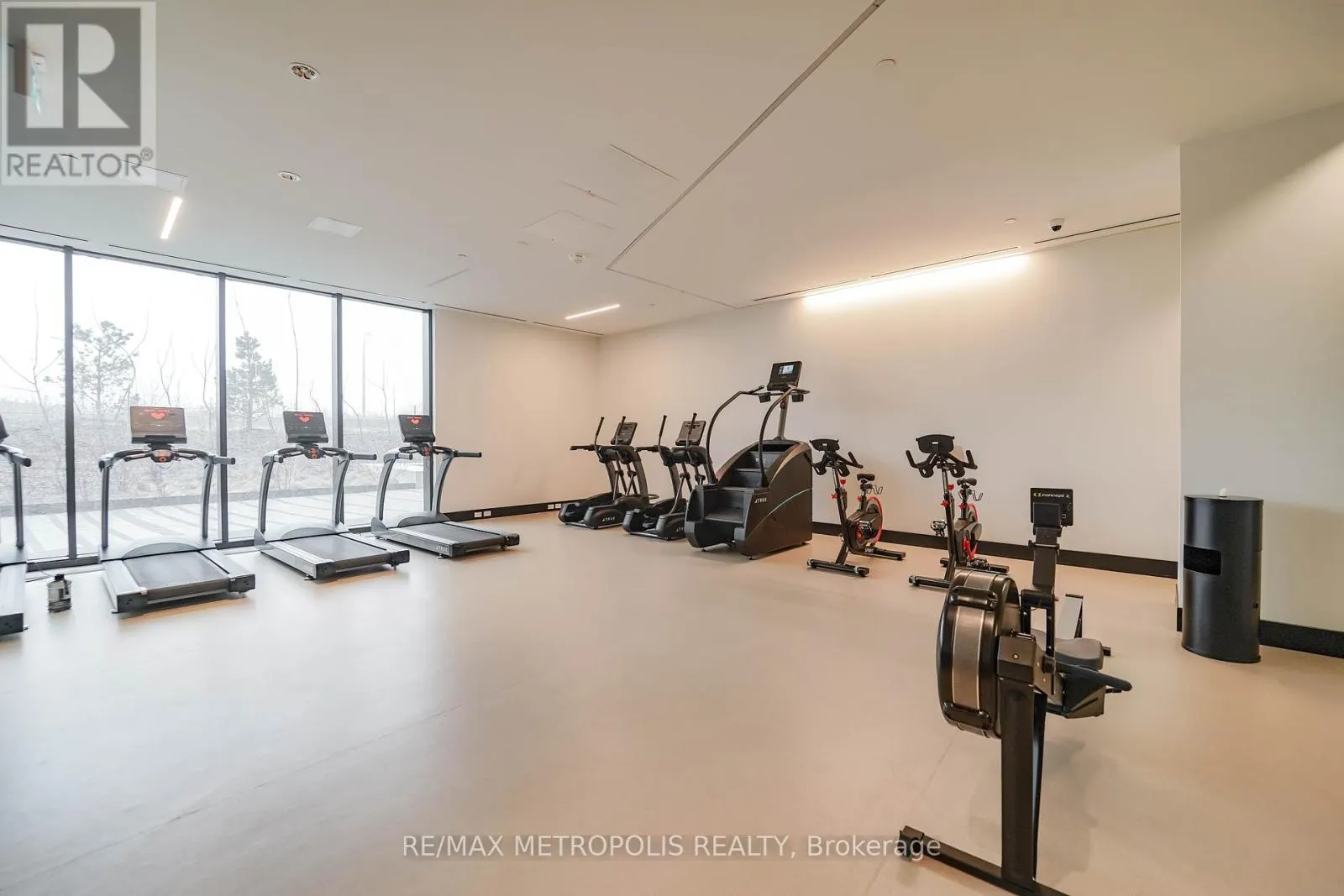 1113 - 30 TRETTI WAY