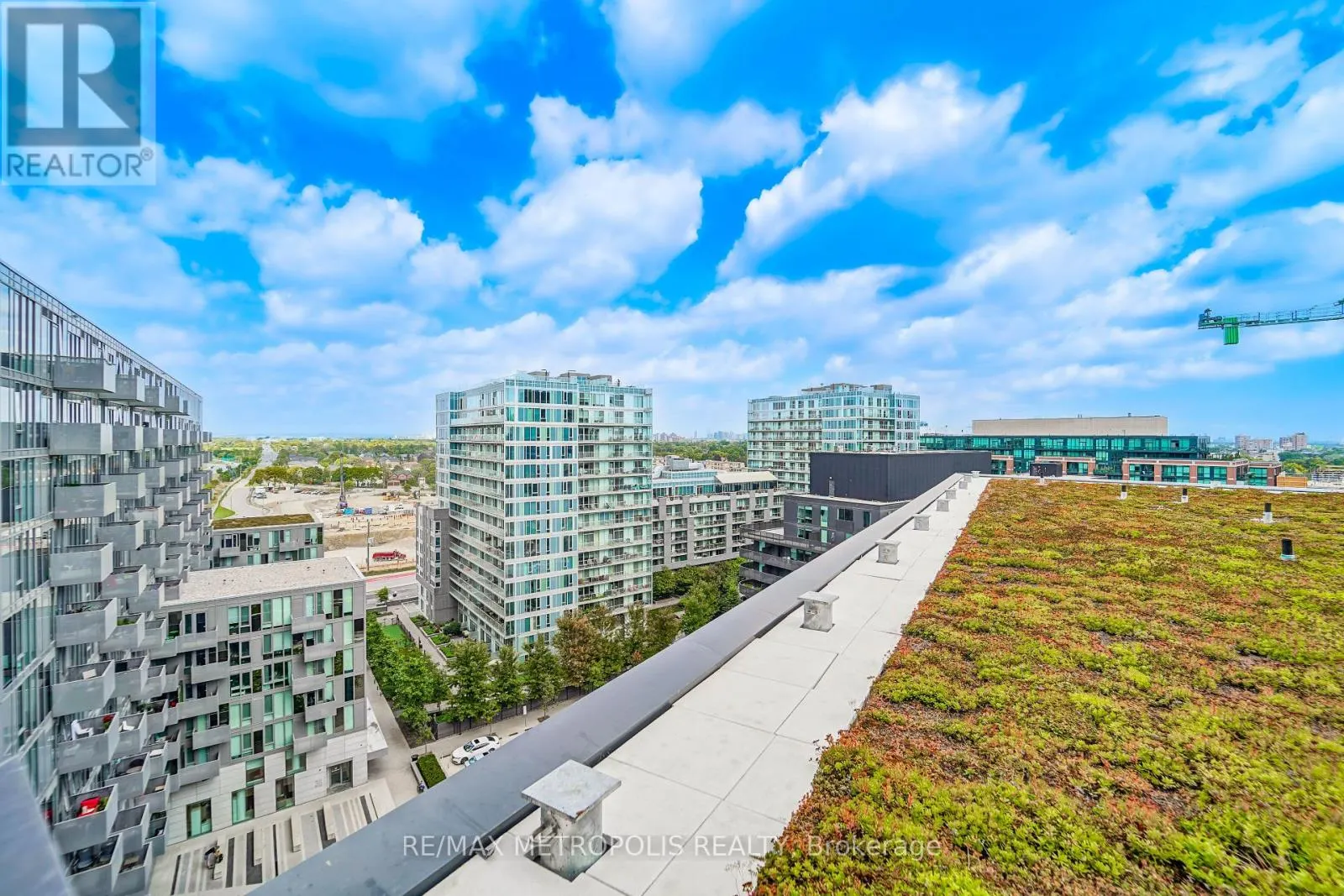 1113 - 30 TRETTI WAY