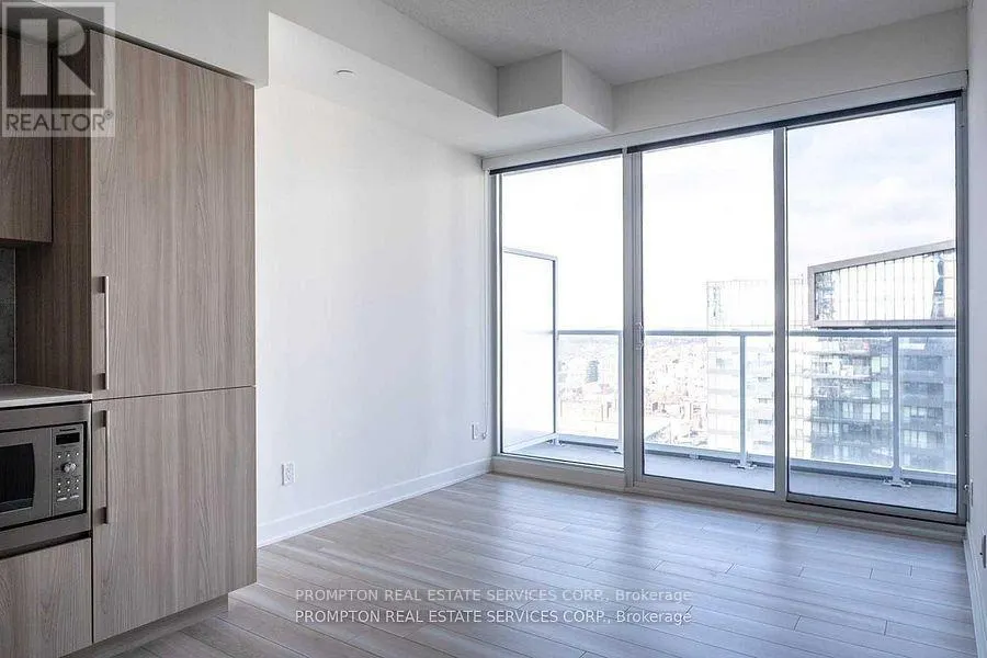 2709 - 17 BATHURST STREET