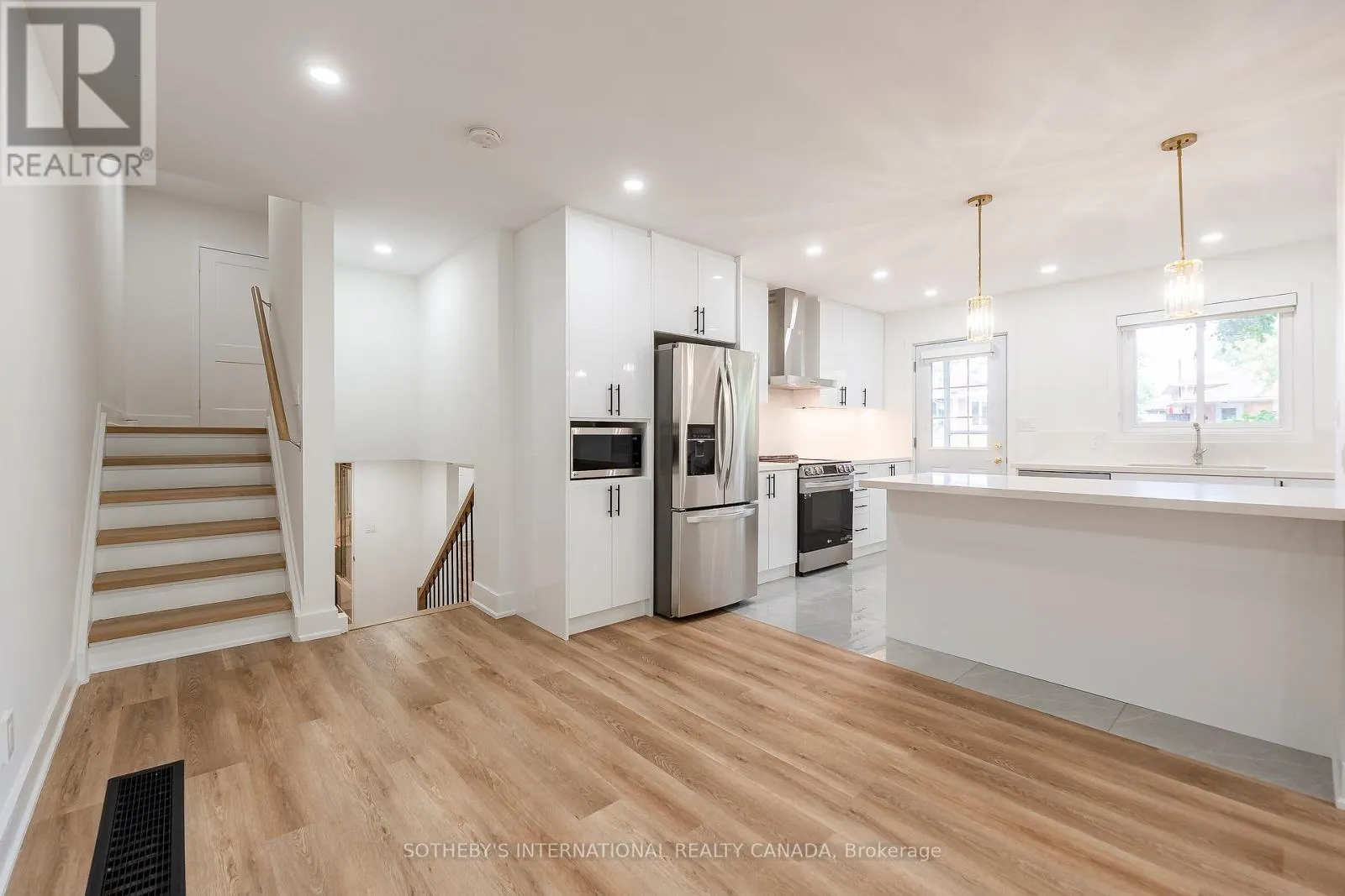 105 BALTRAY CRESCENT