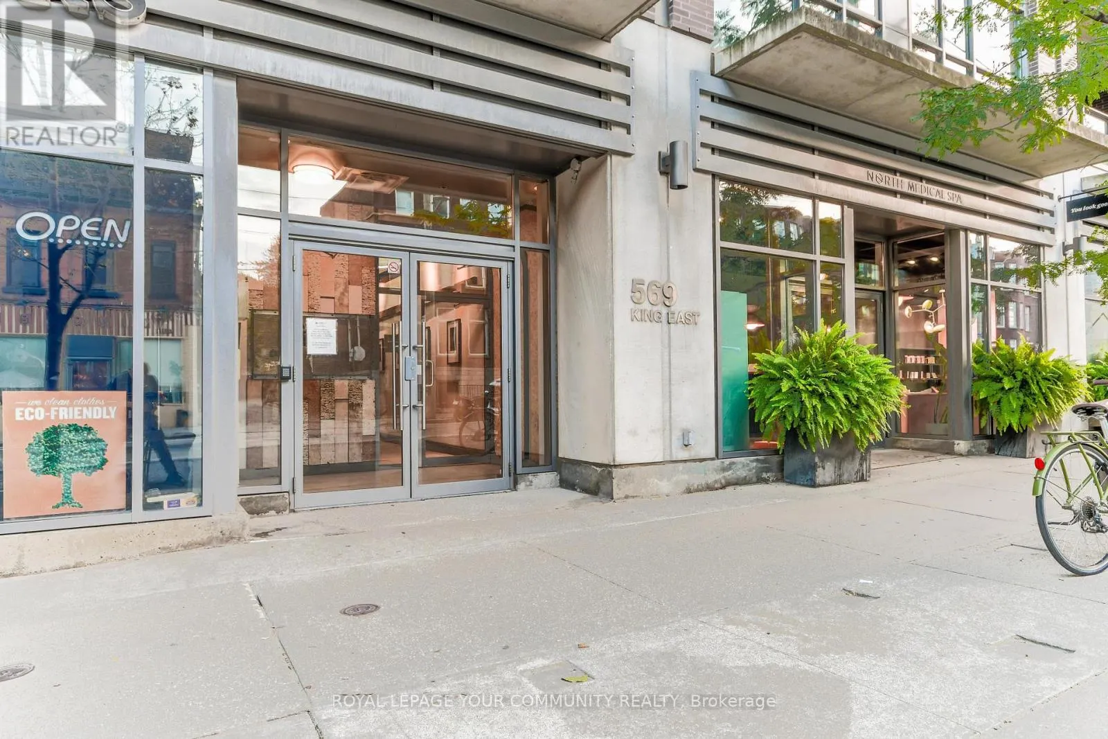 304 - 569 KING STREET E