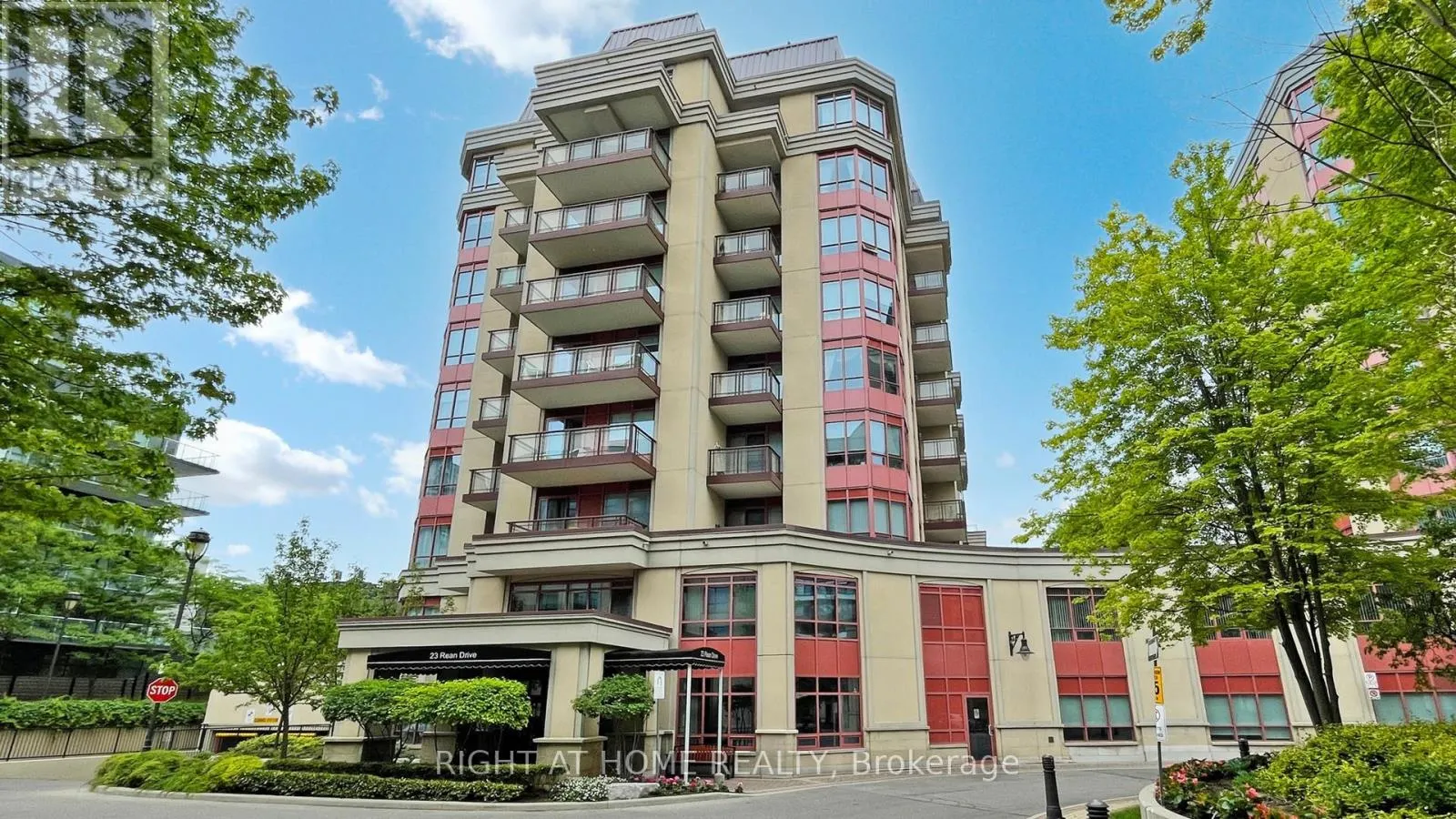 701 - 23 REAN DRIVE