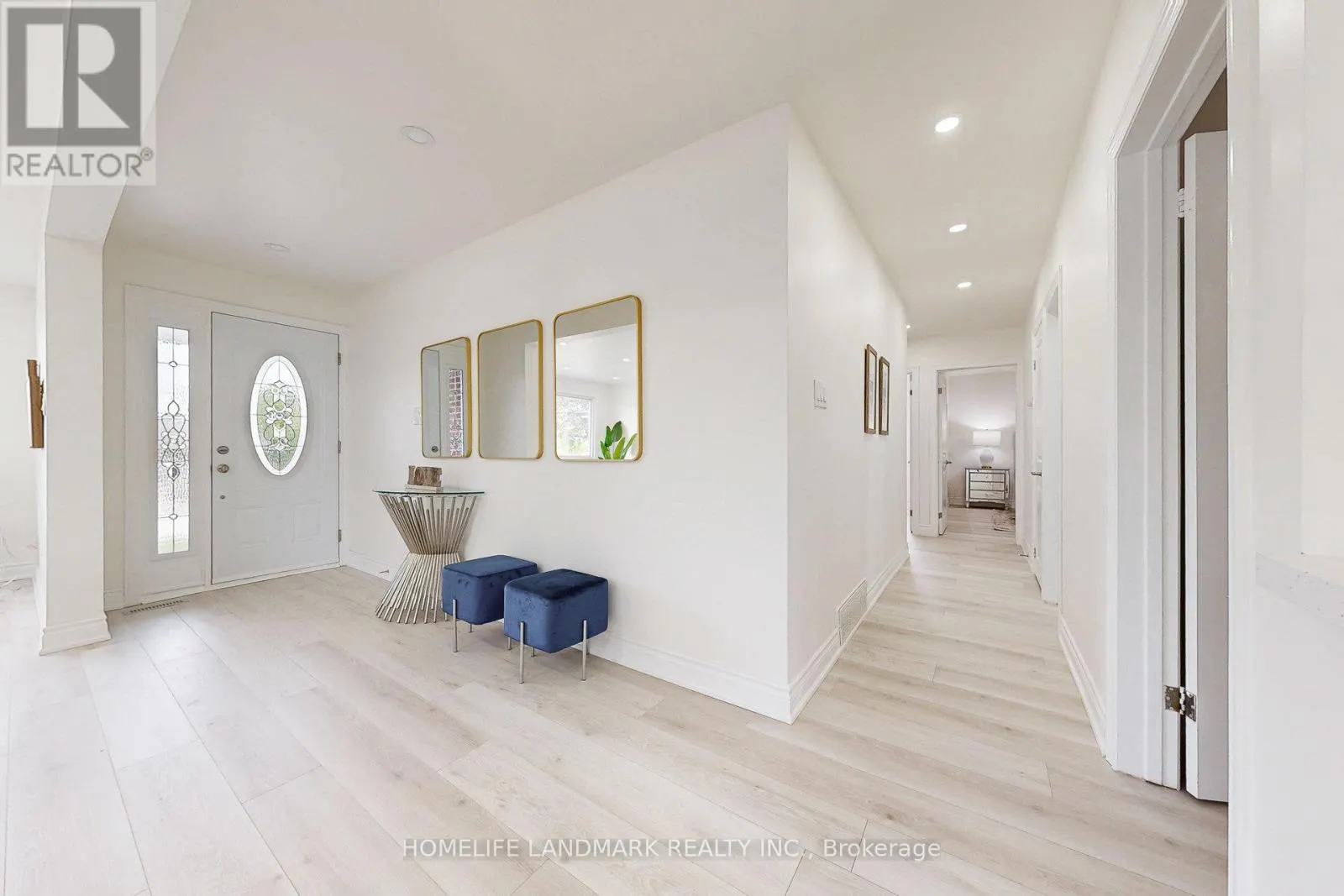 17 OLDBOROUGH CIRCLE
