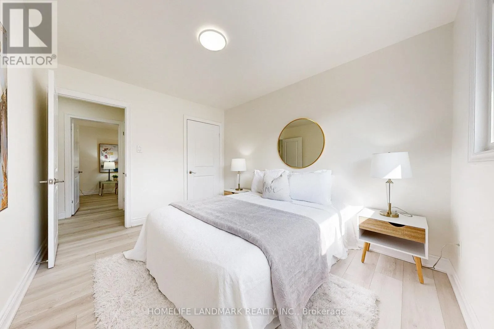 17 OLDBOROUGH CIRCLE
