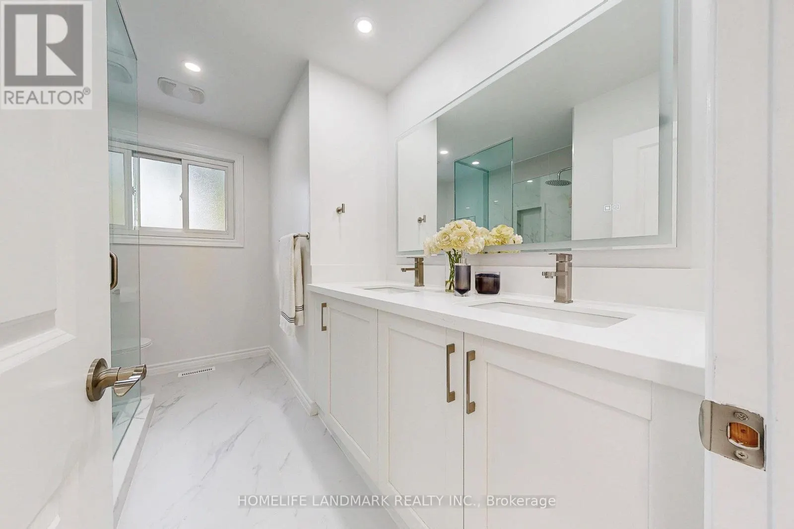 17 OLDBOROUGH CIRCLE