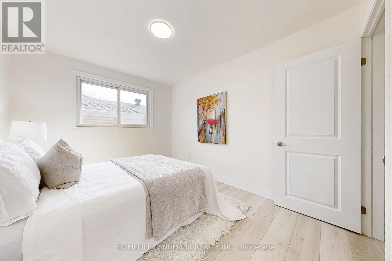 17 OLDBOROUGH CIRCLE
