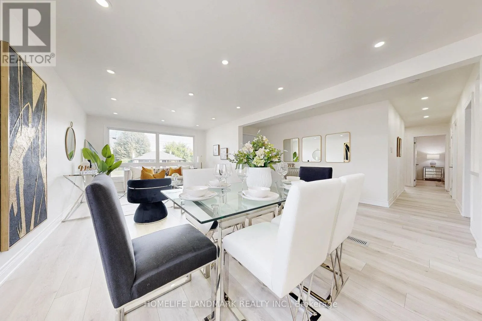 17 OLDBOROUGH CIRCLE