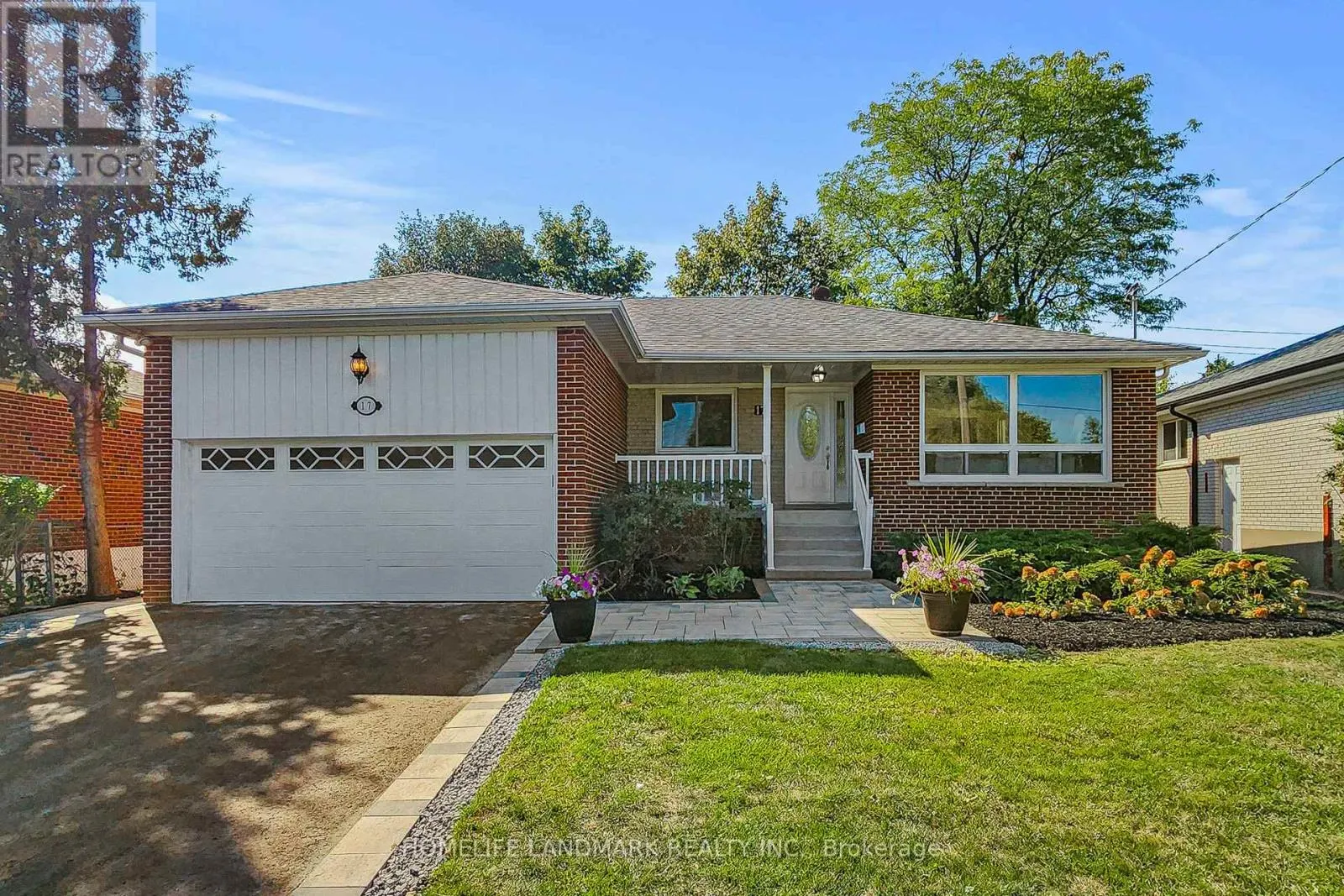 17 OLDBOROUGH CIRCLE