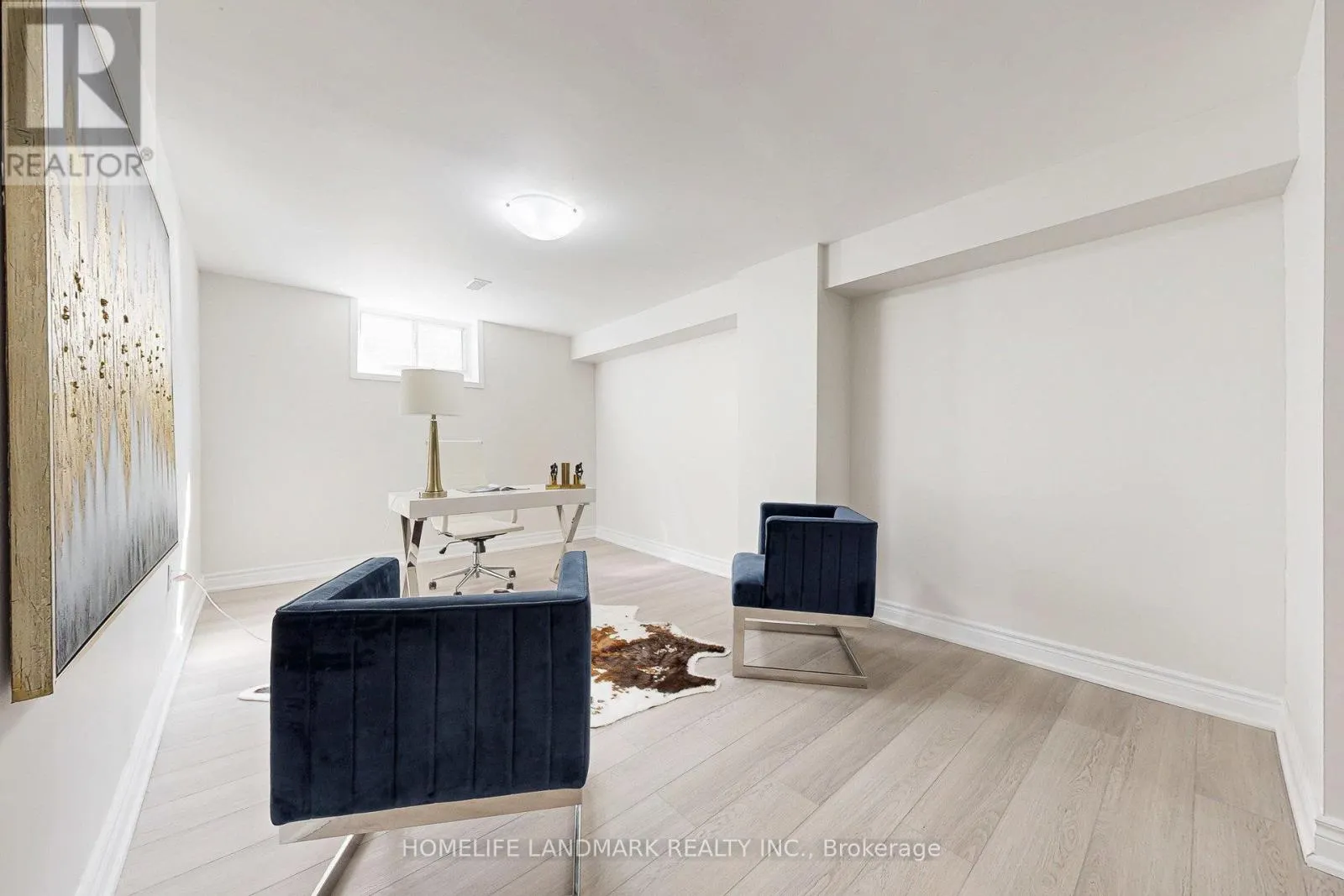 17 OLDBOROUGH CIRCLE