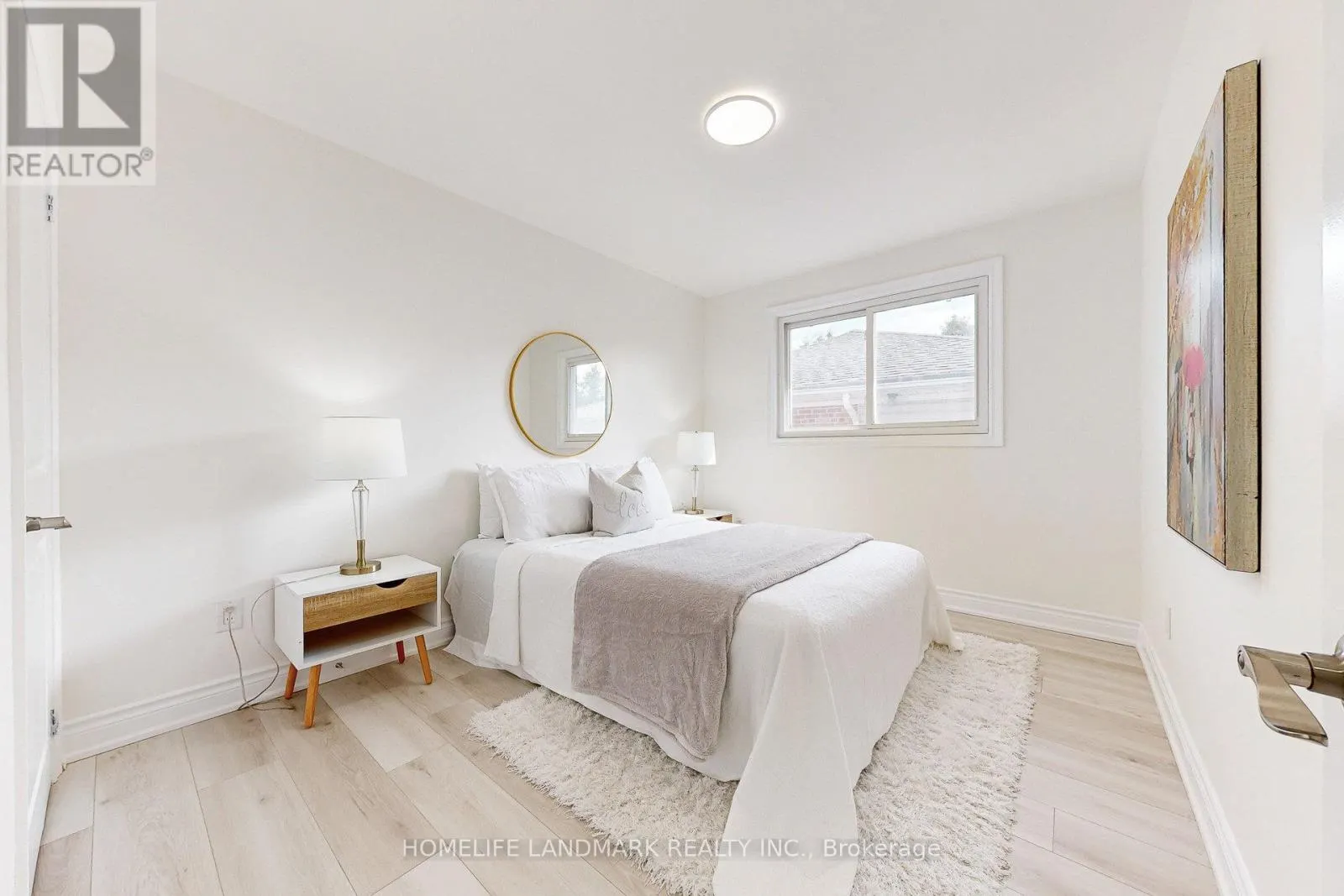 17 OLDBOROUGH CIRCLE