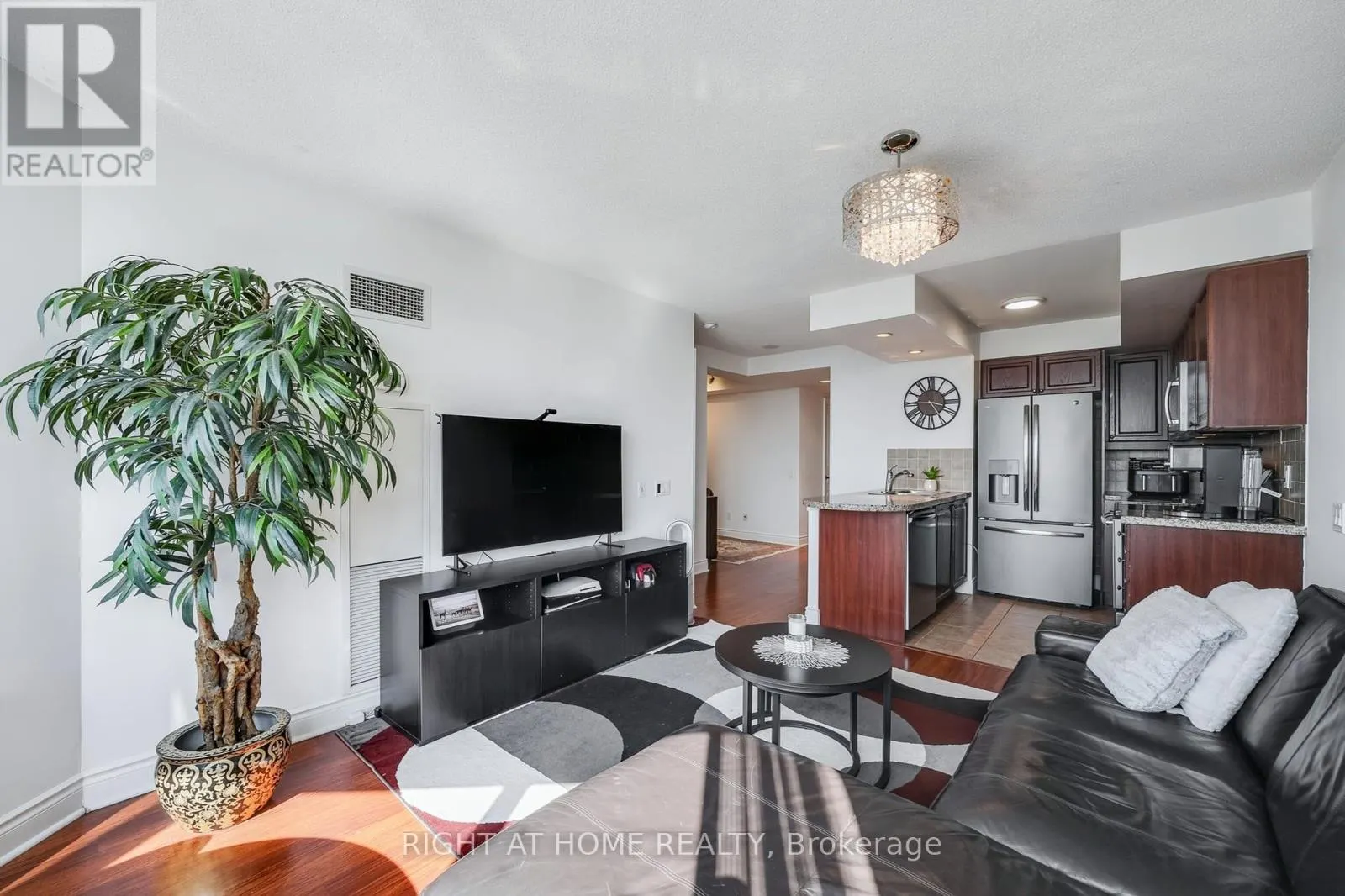 2606 - 10 NORTHTOWN WAY