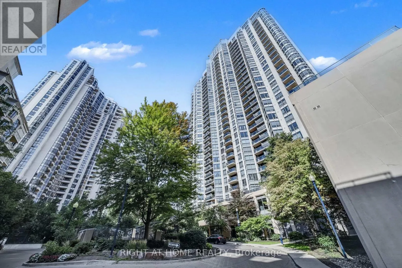 2606 - 10 NORTHTOWN WAY