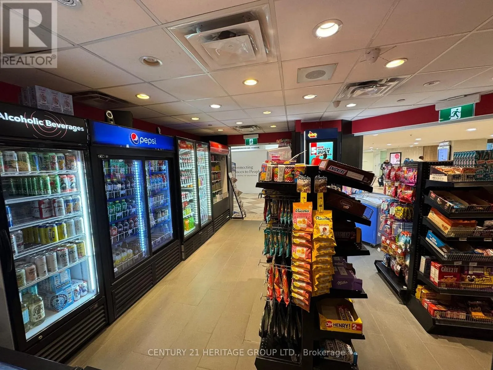 R9 - 2 BLOOR STREET E