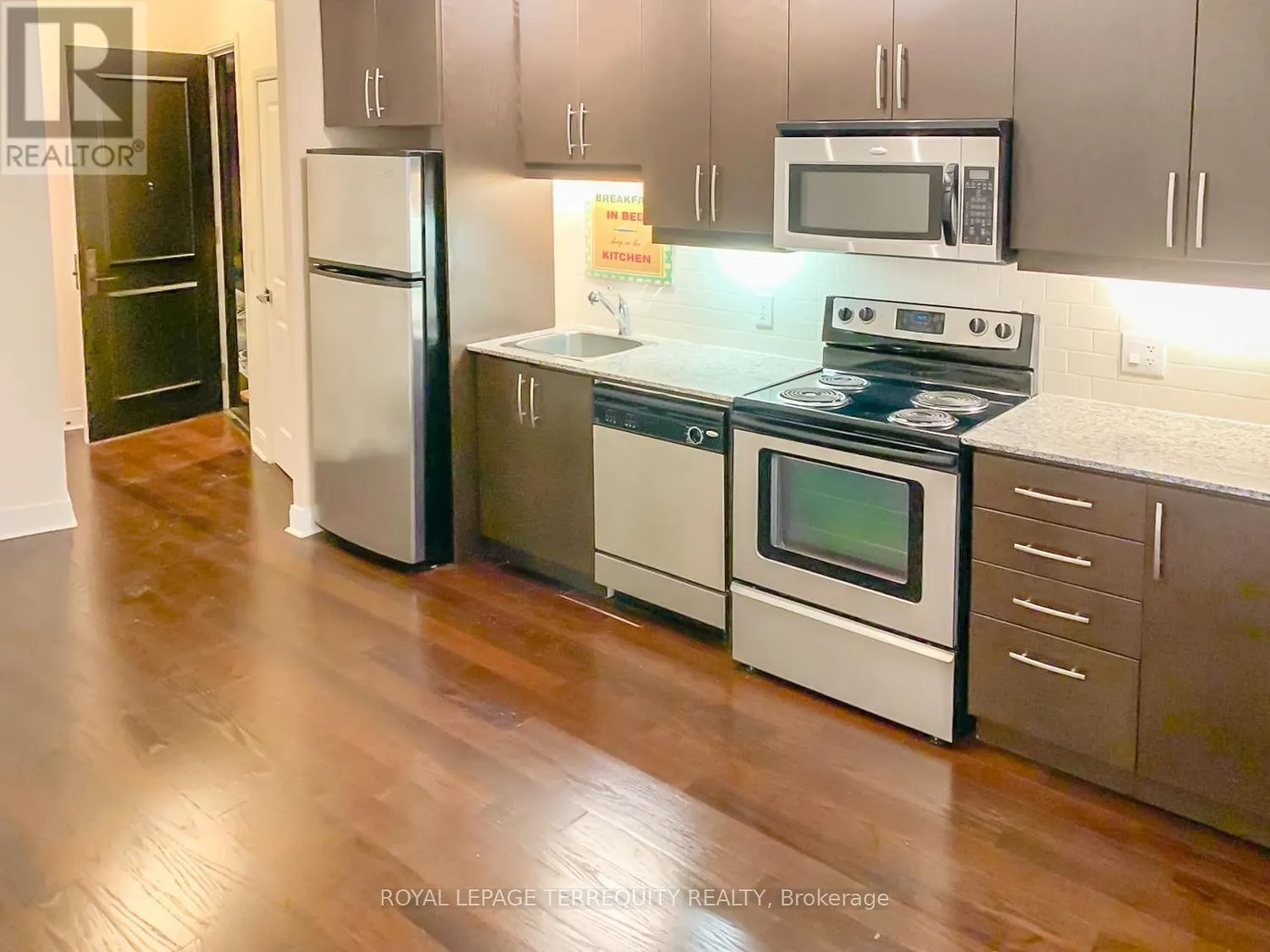 311 - 1 SCOTT STREET