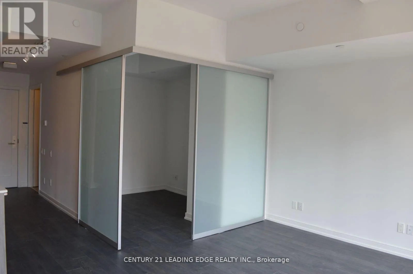 405 - 28 WELLESLEY STREET E