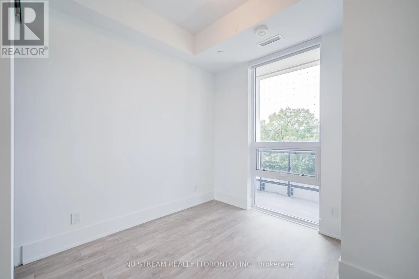 509 - 115 DENISON AVENUE