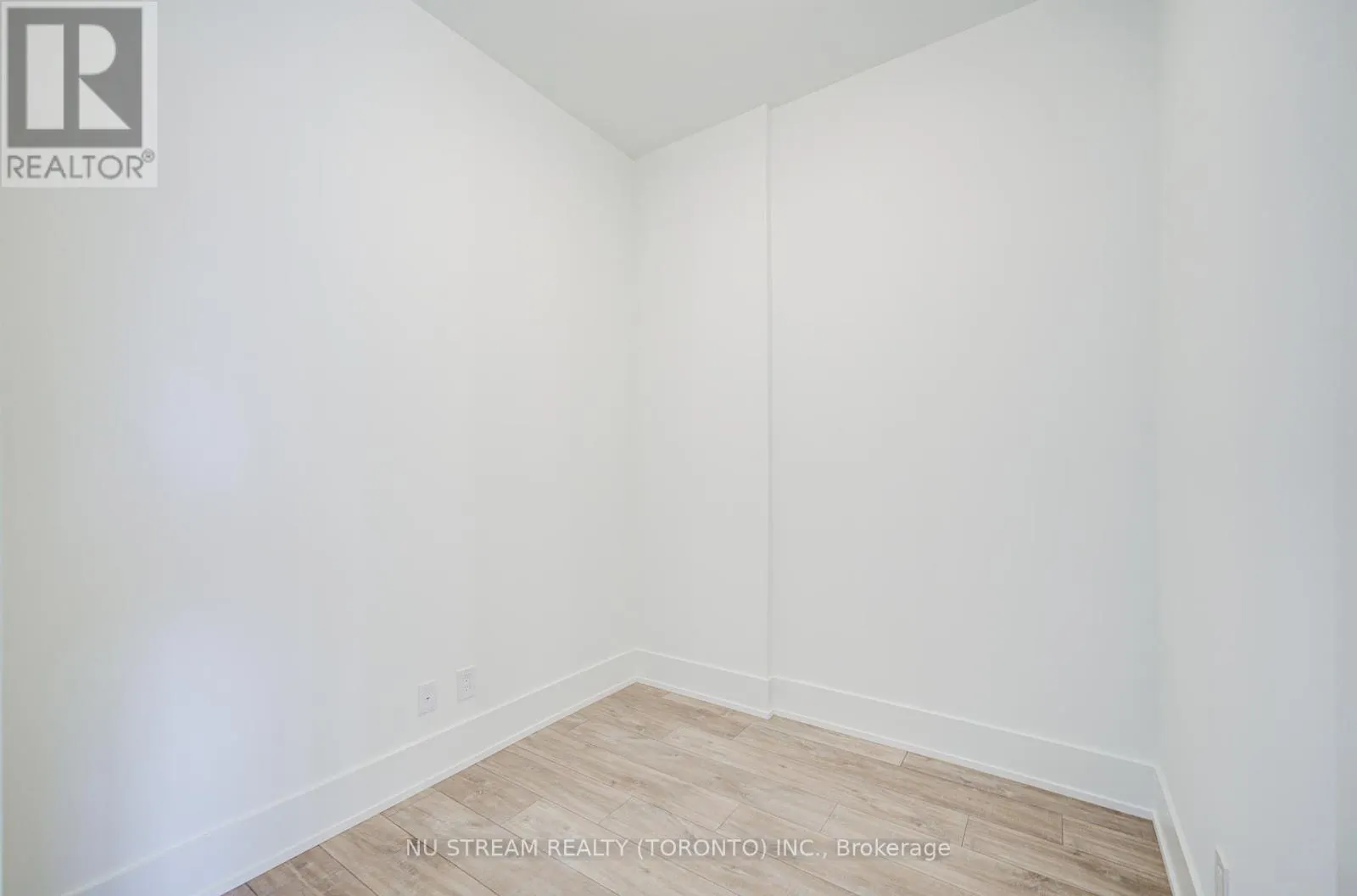 509 - 115 DENISON AVENUE