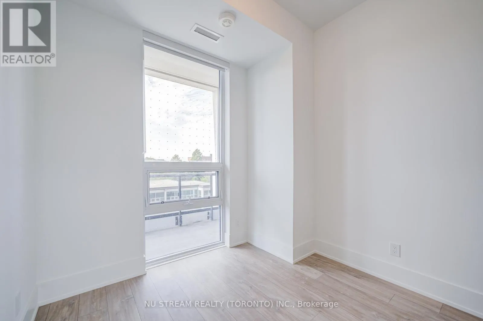 509 - 115 DENISON AVENUE