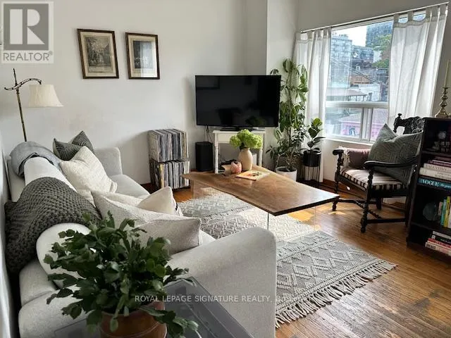 UPPER - 107 LISGAR STREET