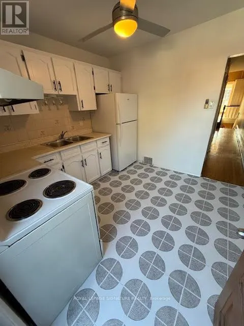 UPPER - 107 LISGAR STREET