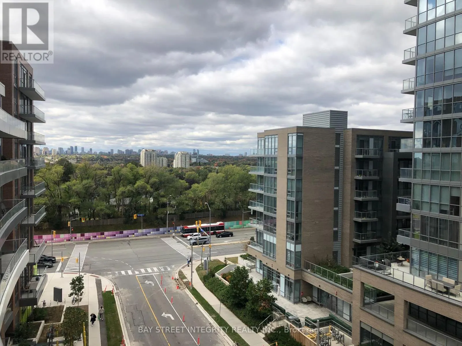 403 - 38 FOREST MANOR ROAD