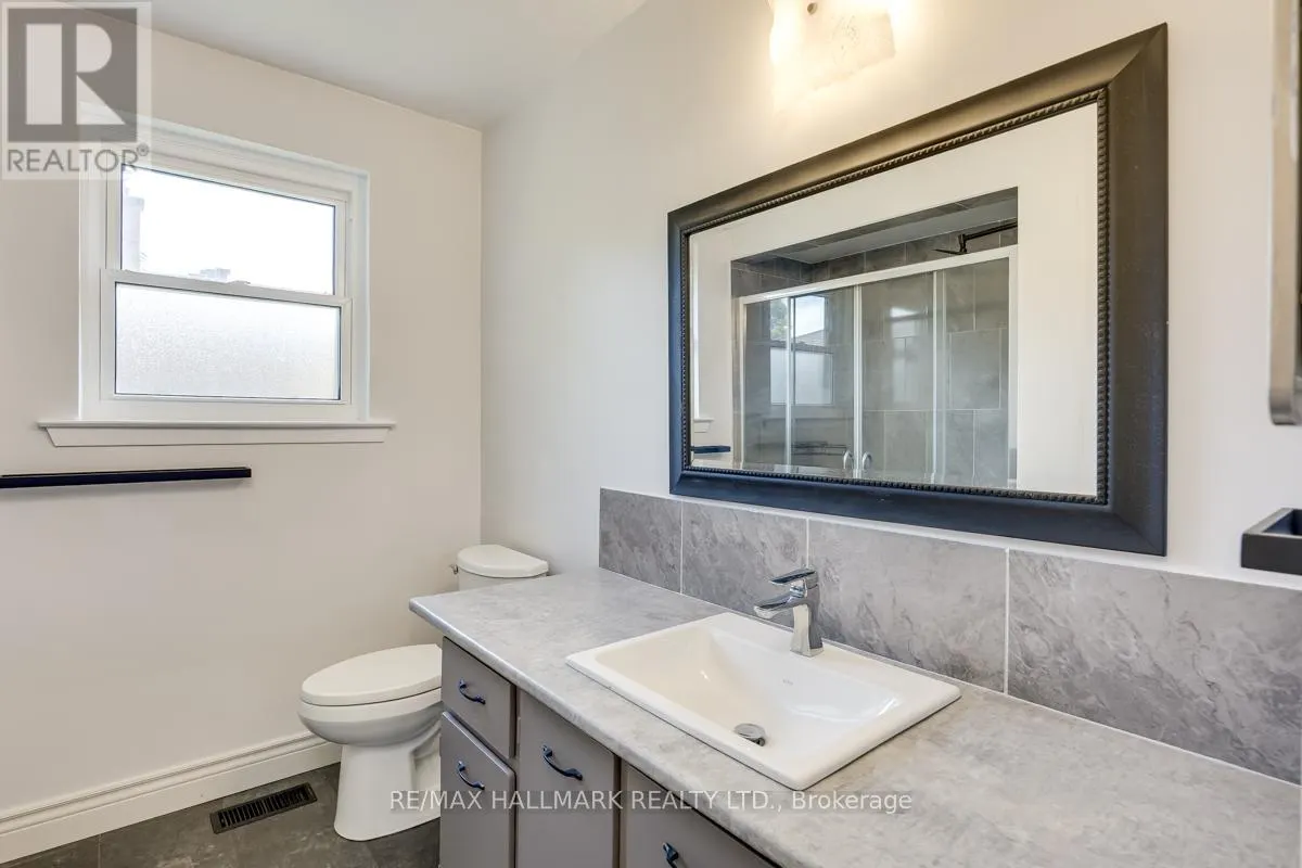 MAIN FLOOR - 30 SILKWOOD CRESCENT