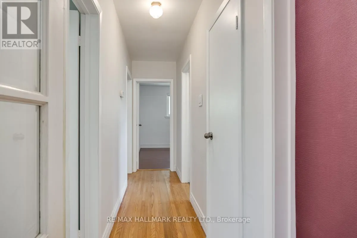 MAIN FLOOR - 30 SILKWOOD CRESCENT