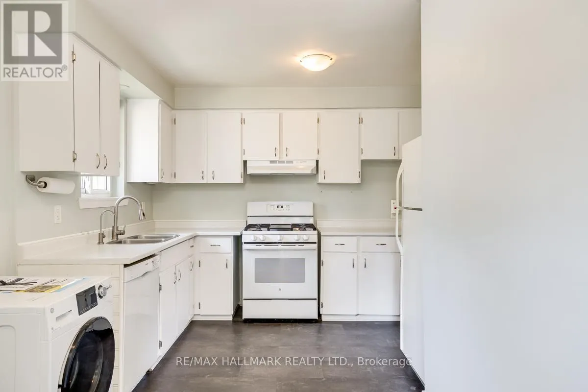 MAIN FLOOR - 30 SILKWOOD CRESCENT