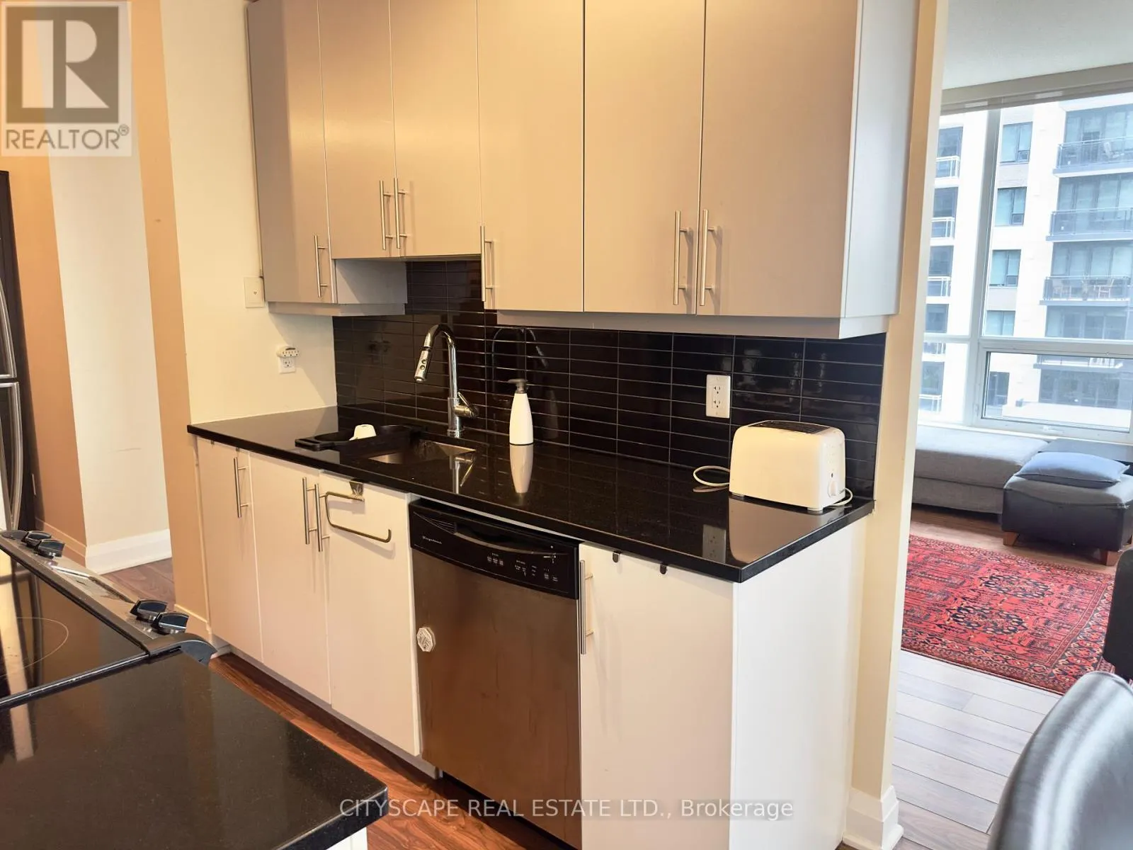 507 - 83 REDPATH AVENUE
