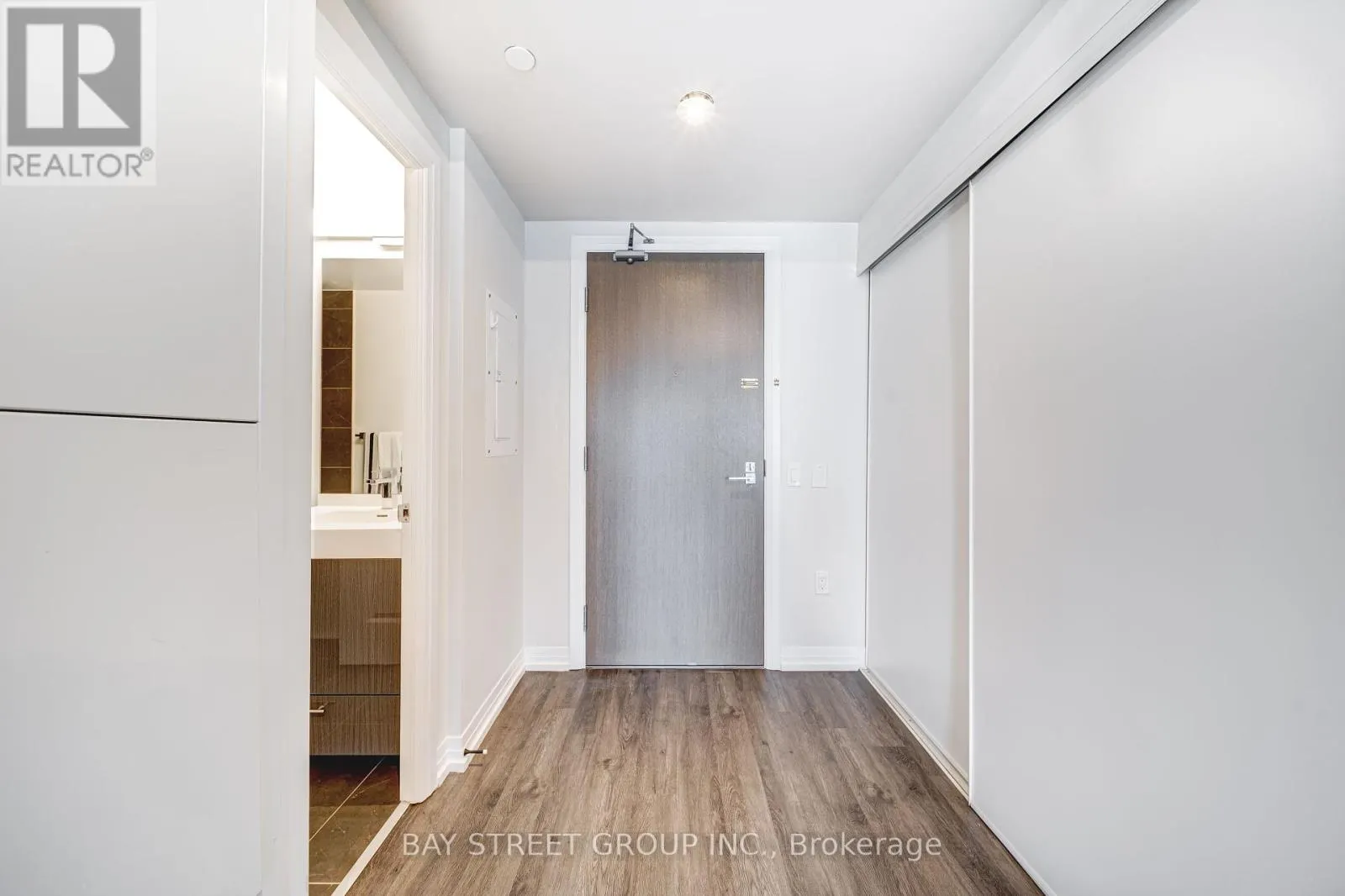 3809 - 251 JARVIS STREET