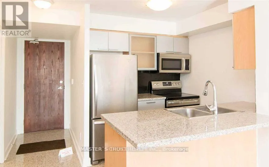 209 - 18 HARRISON GARDEN BOULEVARD