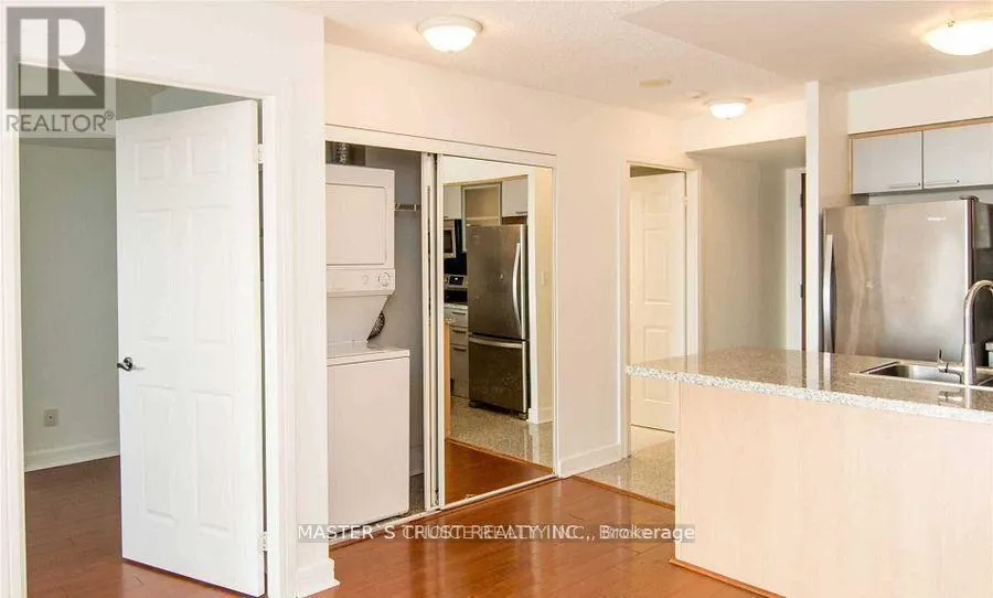 209 - 18 HARRISON GARDEN BOULEVARD