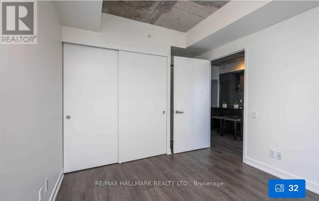 1107 - 161 ROEHAMPTON AVENUE
