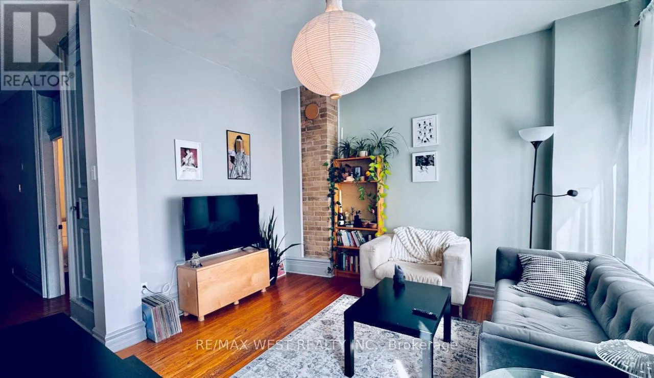 88 MONTROSE AVENUE