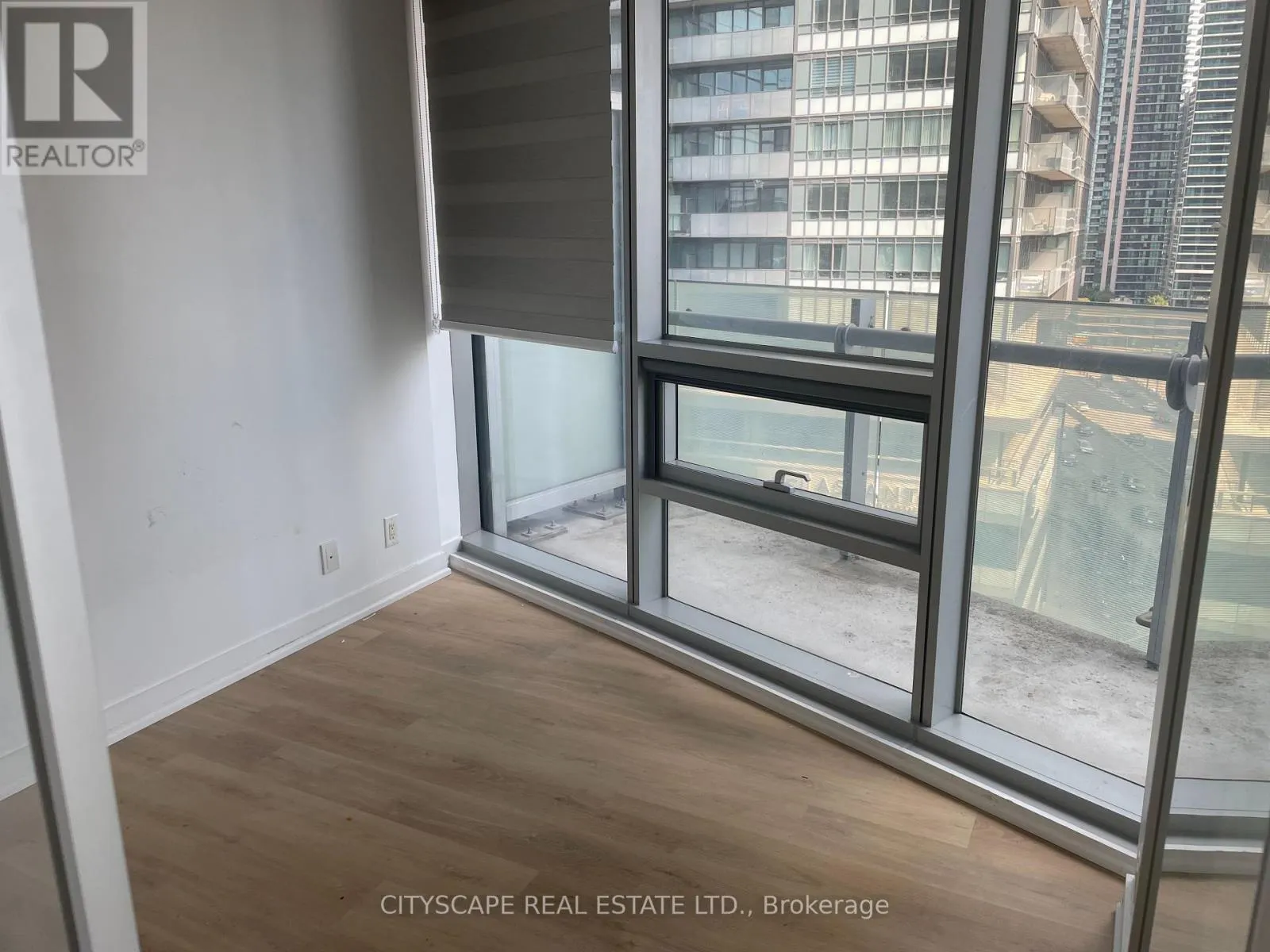1202 - 14 YORK STREET