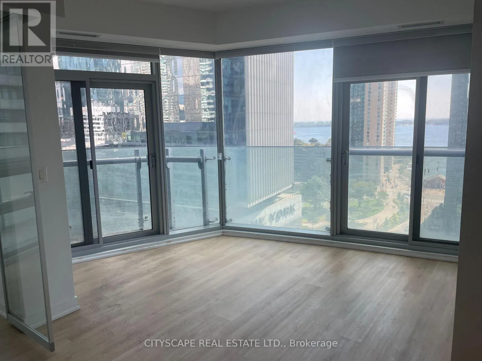 1202 - 14 YORK STREET